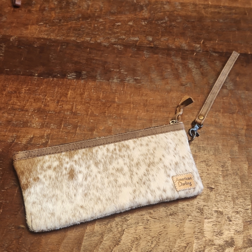 Americn Darking cowhide wristlet